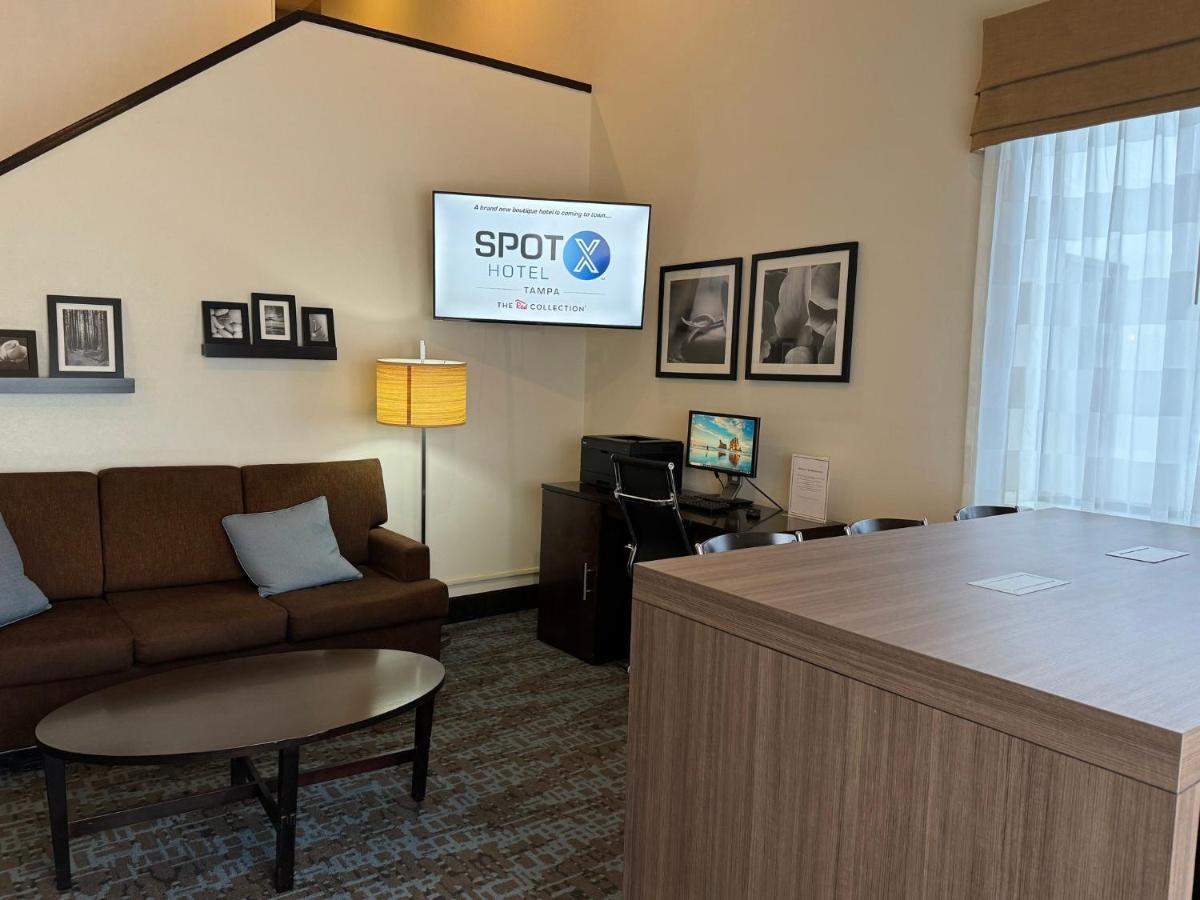 Spot X Hotel Tampa - Wesley Chapel By The Red Collection Экстерьер фото