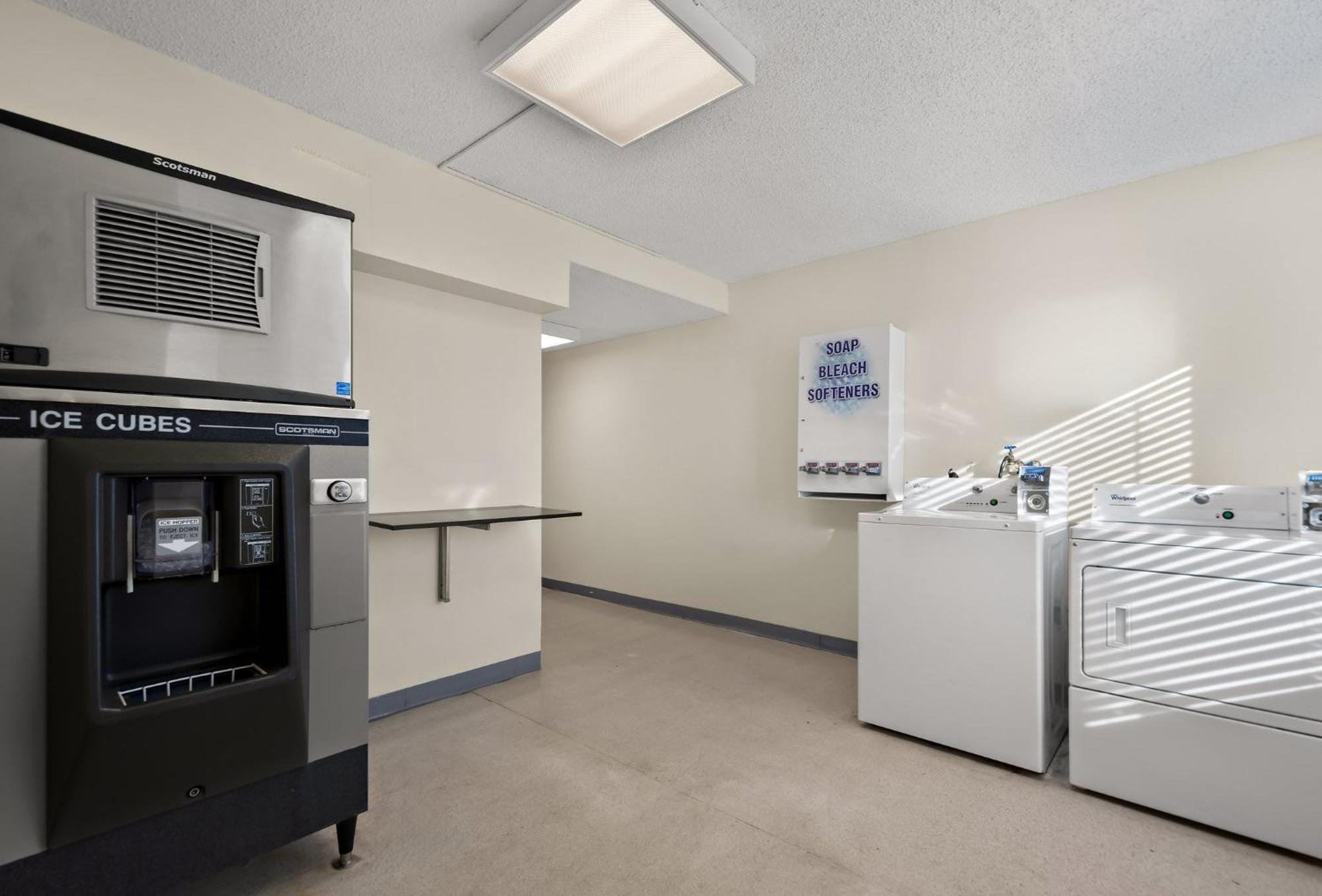 Spot X Hotel Tampa - Wesley Chapel By The Red Collection Экстерьер фото