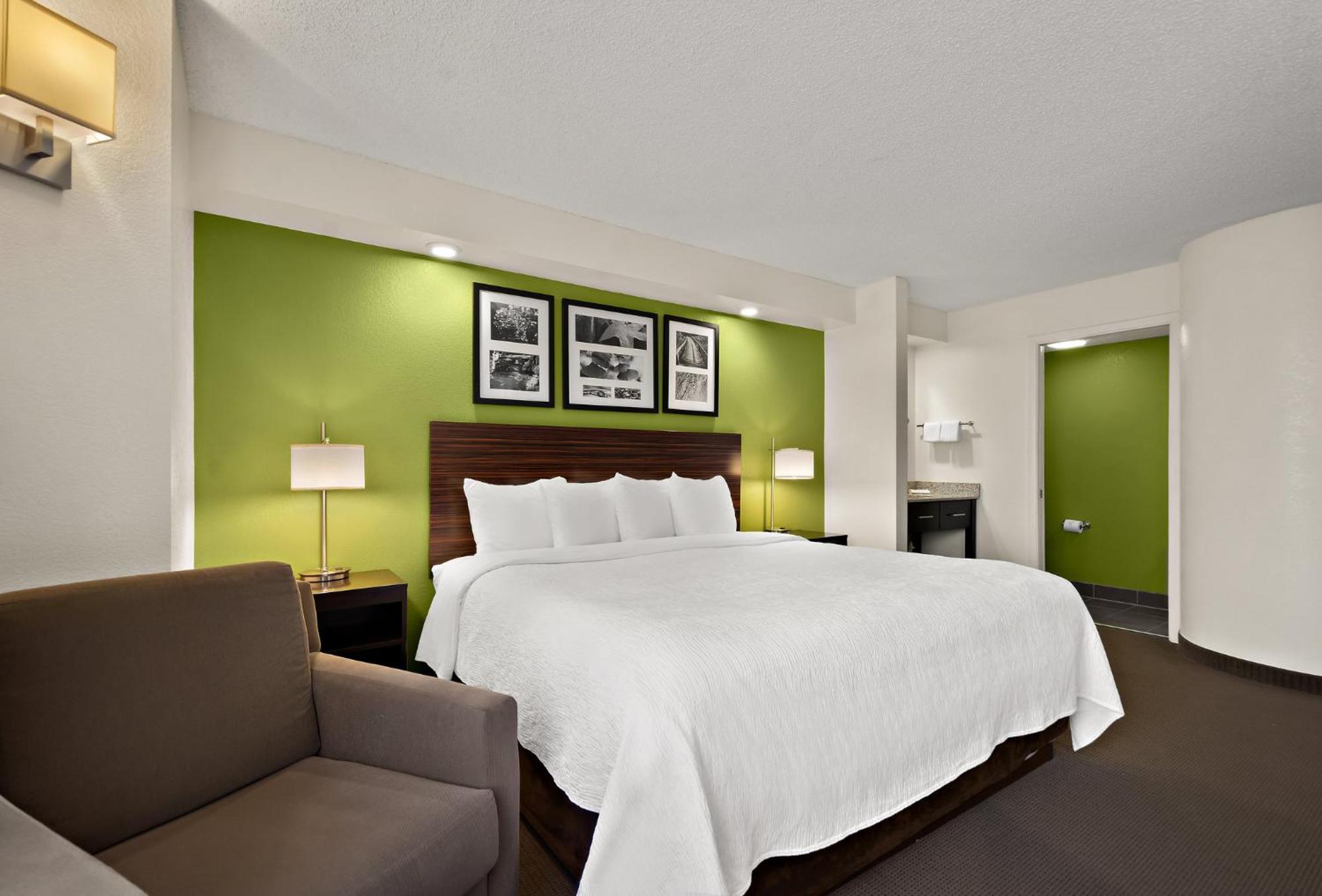 Spot X Hotel Tampa - Wesley Chapel By The Red Collection Экстерьер фото