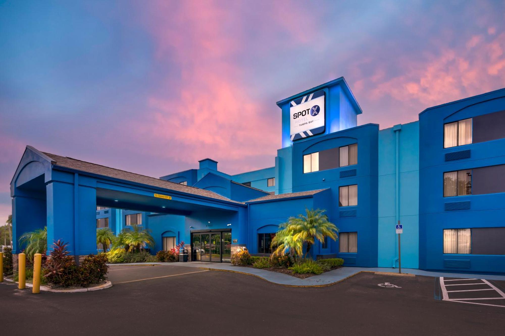 Spot X Hotel Tampa - Wesley Chapel By The Red Collection Экстерьер фото