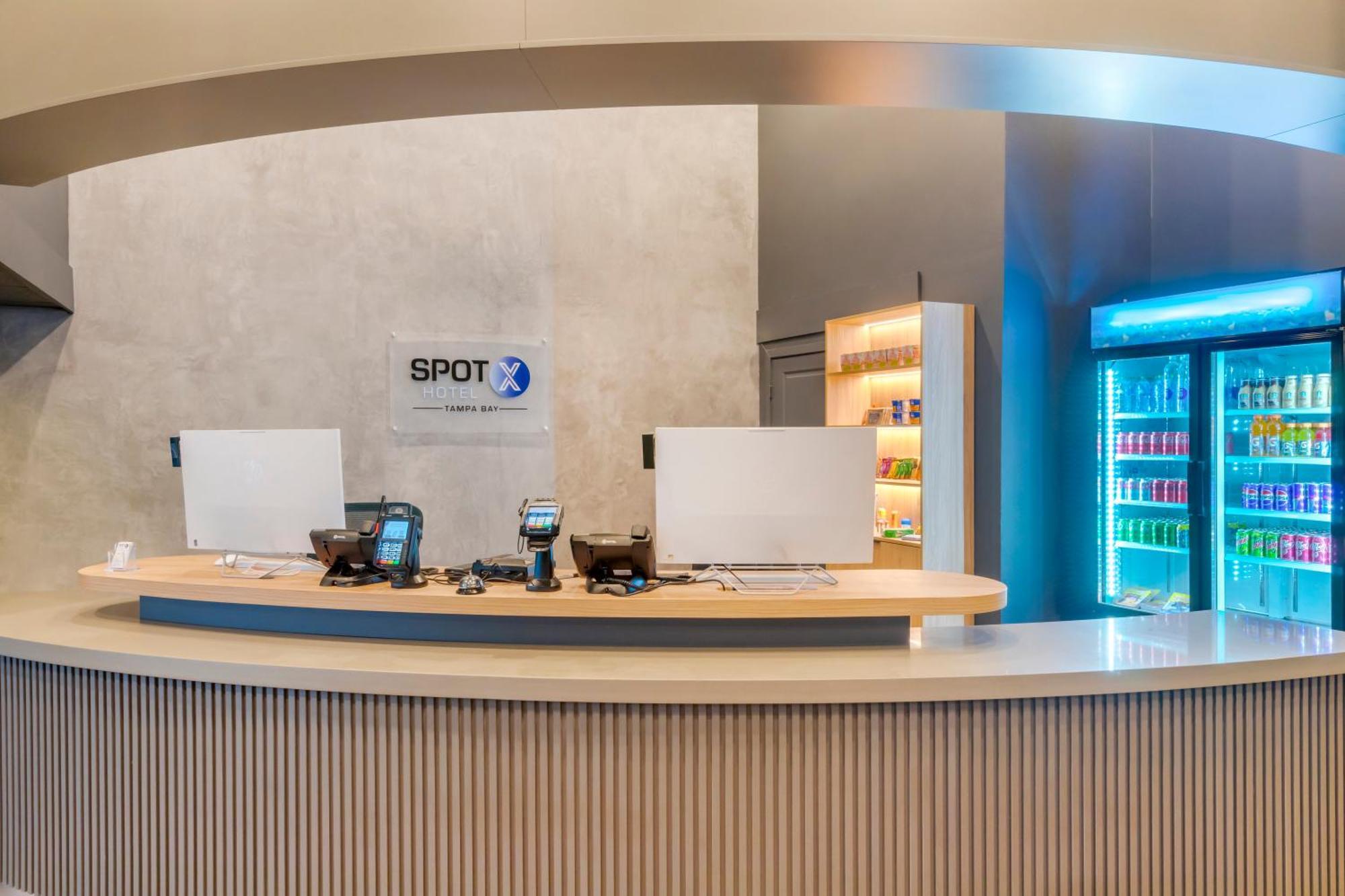 Spot X Hotel Tampa - Wesley Chapel By The Red Collection Экстерьер фото